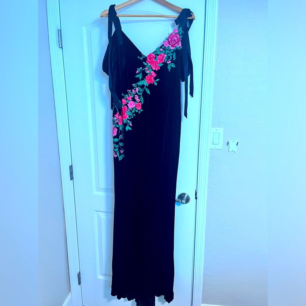 Tadashi Shoji velvet gown